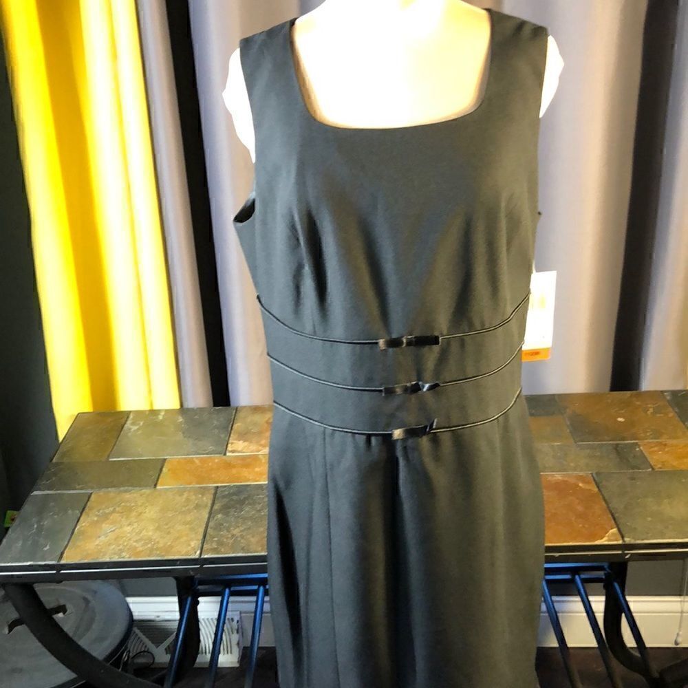 John Roberts size 14 sleeveless midi black dress